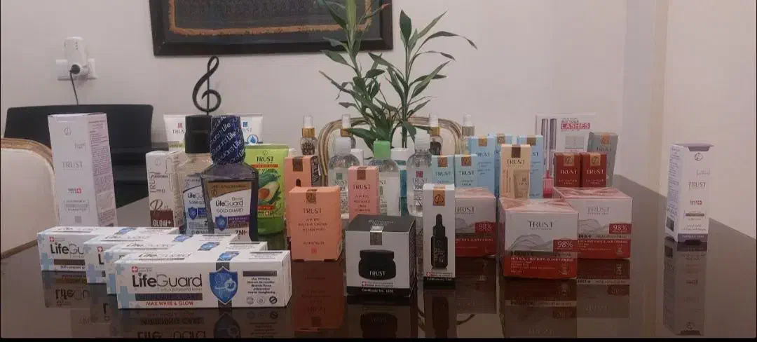 محصولات پوست و مو تراست|آرایشی، بهداشتی، درمانی|مشهد, حسابی جنوبی (شهرک غرب)|دیوار