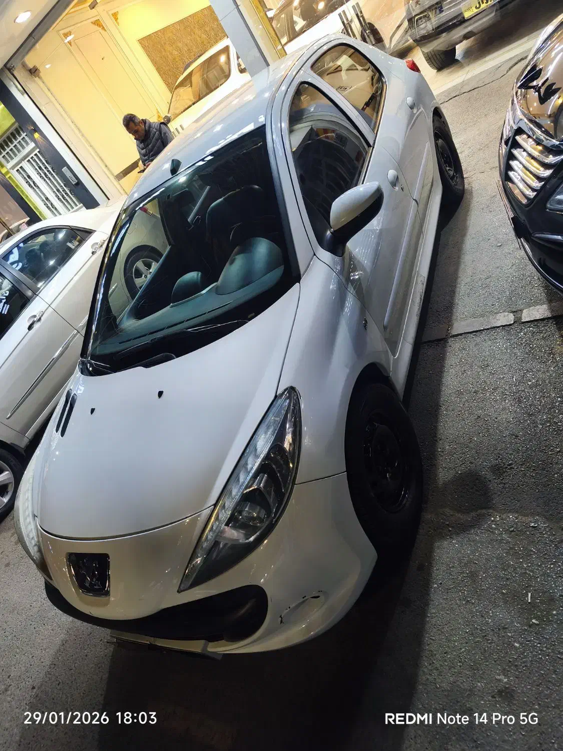 ۲۰۷ مدل۹۹ کم کار|خودرو سواری و وانت|مشهد, امام رضا (ع)|دیوار