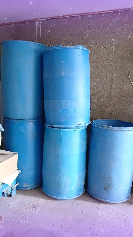 بشکه خارجی|ظروف نگهدارنده، پلاستیکی، یکبارمصرف|صومعهسرا, |دیوار