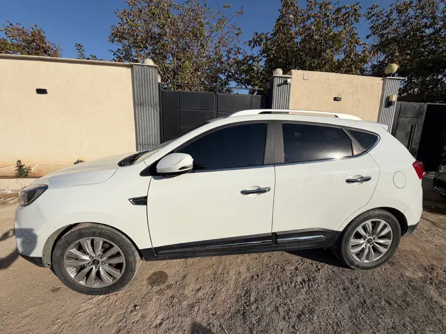 جک اس ۵ سفید کم کار|خودرو سواری و وانت|کرج, اتحاد|دیوار