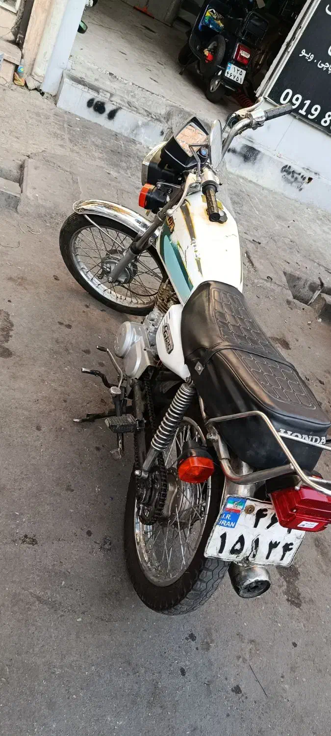 موتور سیکلت هوندا 125|موتورسیکلت|تهران, خاک سفید|دیوار