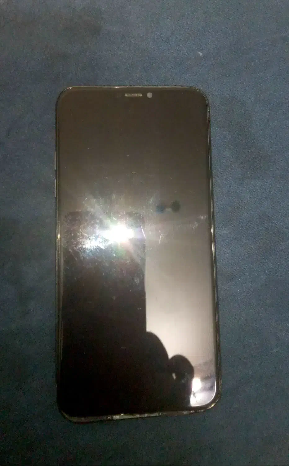 تاج و ال سی دی آیفن ۱۲ بهمراه باطری|لوازم جانبی موبایل و تبلت|مشهد, کشف|دیوار