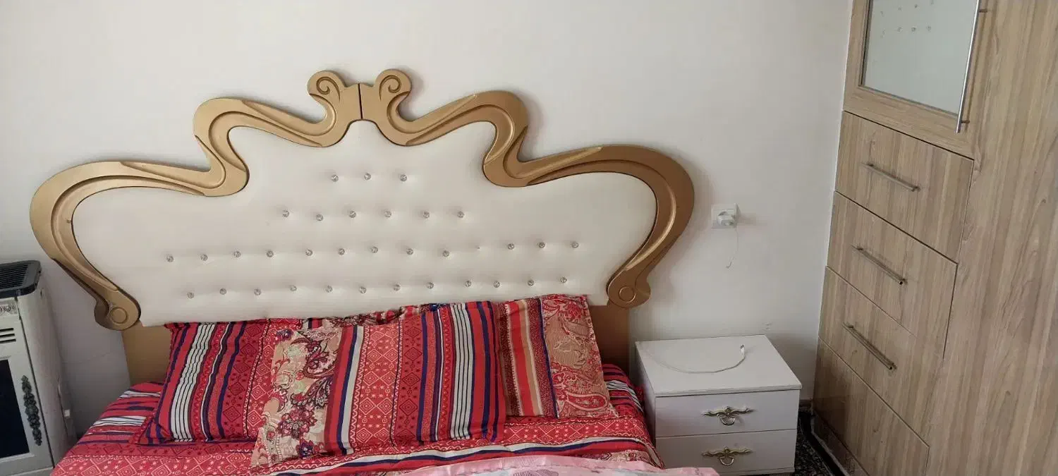 تخت و میز آرایش|تخت و سرویس خواب|قیدار, |دیوار