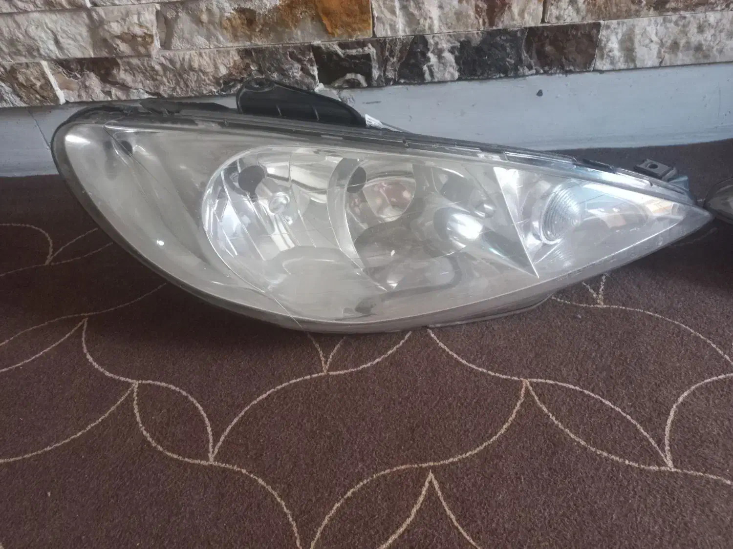 چراغ جلو ۲۰۶|قطعات یدکی و لوازم جانبی|اهواز, کوی آغاجاری|دیوار