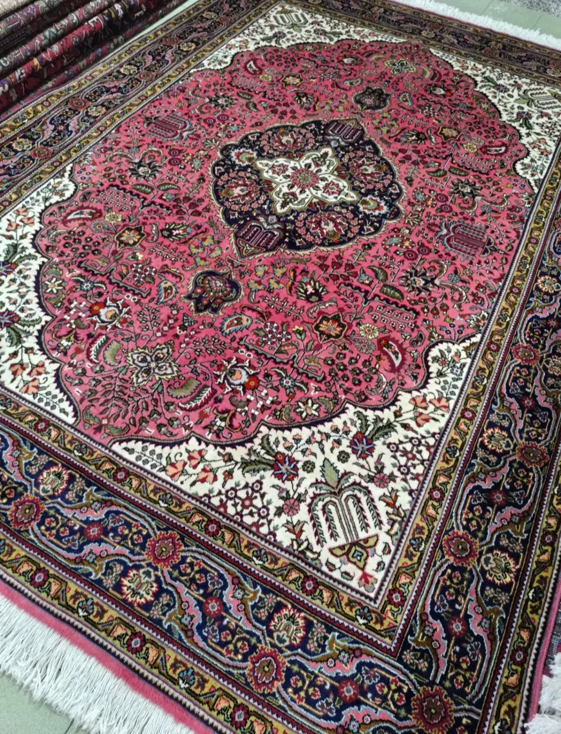 فرش جوشقان|فرش|تسوج, |دیوار