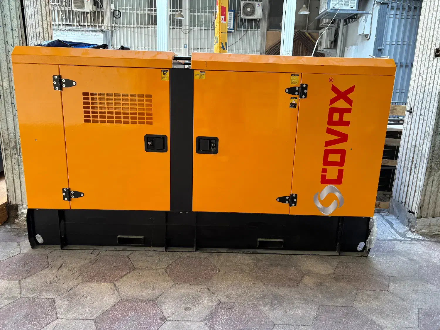 ژنراتوردیزلکواکس اصل38کاوا سوپرسایلنت رادیاتوردار|ماشین‌آلات صنعتی|شیراز, سفیرشمالی|دیوار