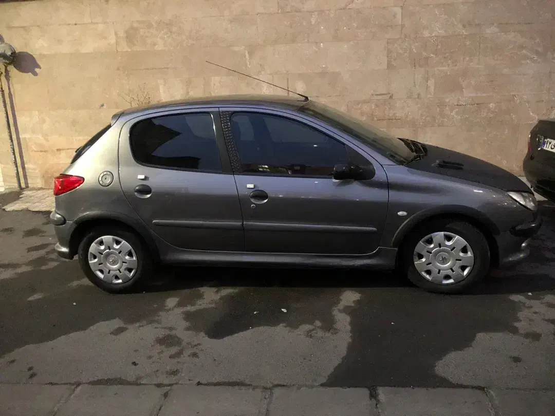 ۲۰۶تیپ ۲/عروسک /کم کار|خودرو سواری و وانت|فردیس, شهرک شهید حسینی|دیوار