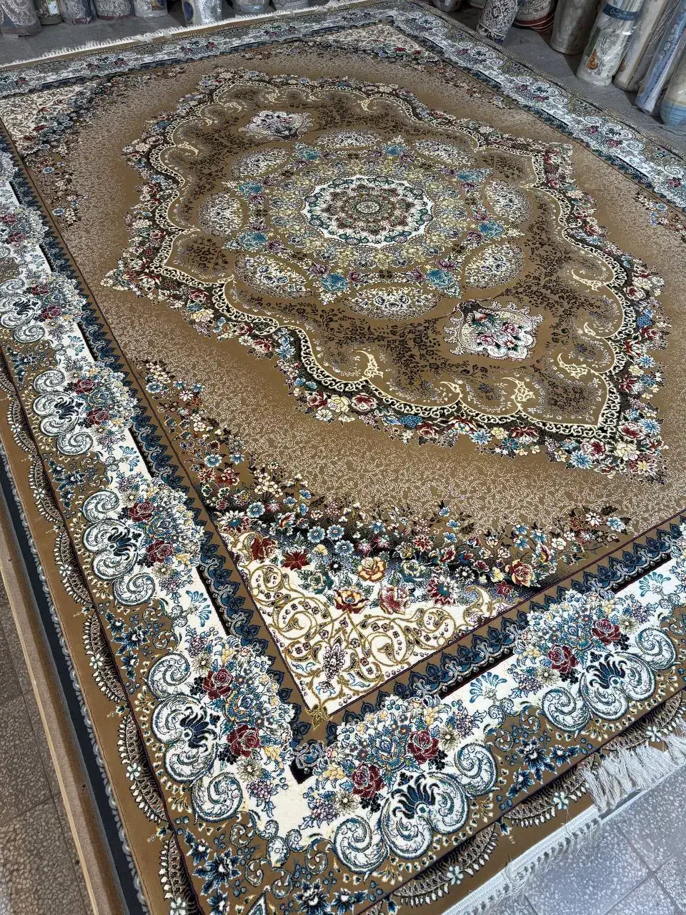 فرش نخ اکرولیک ماهک کاشان|فرش|کاشان, شهرک صنعتی راوند|دیوار