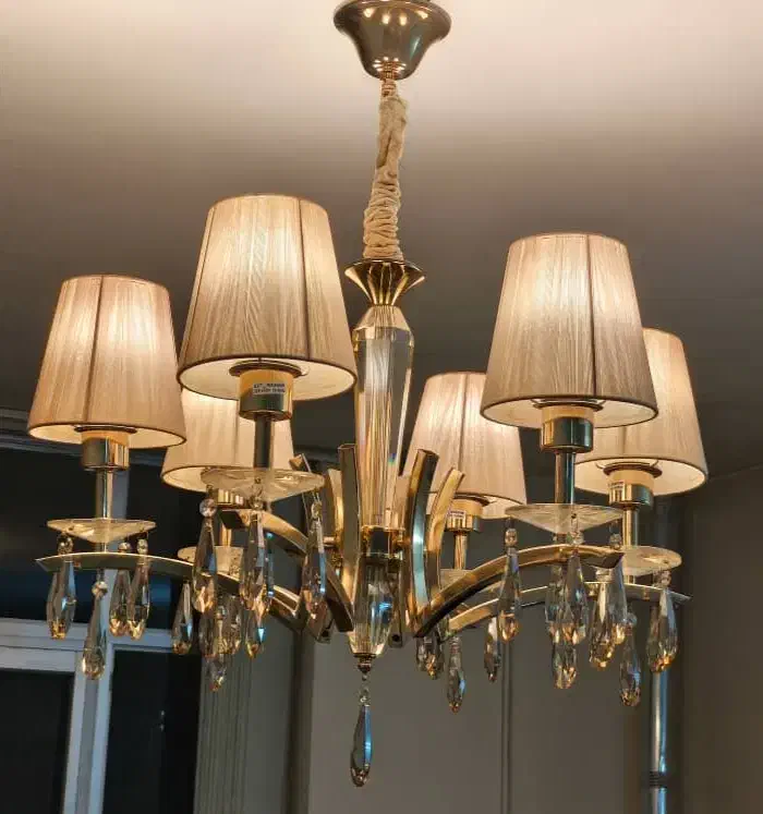 لوستر 6 شاخه ای شش شعله|لوستر و چراغ آویز|شاهینشهر, پاسداران|دیوار