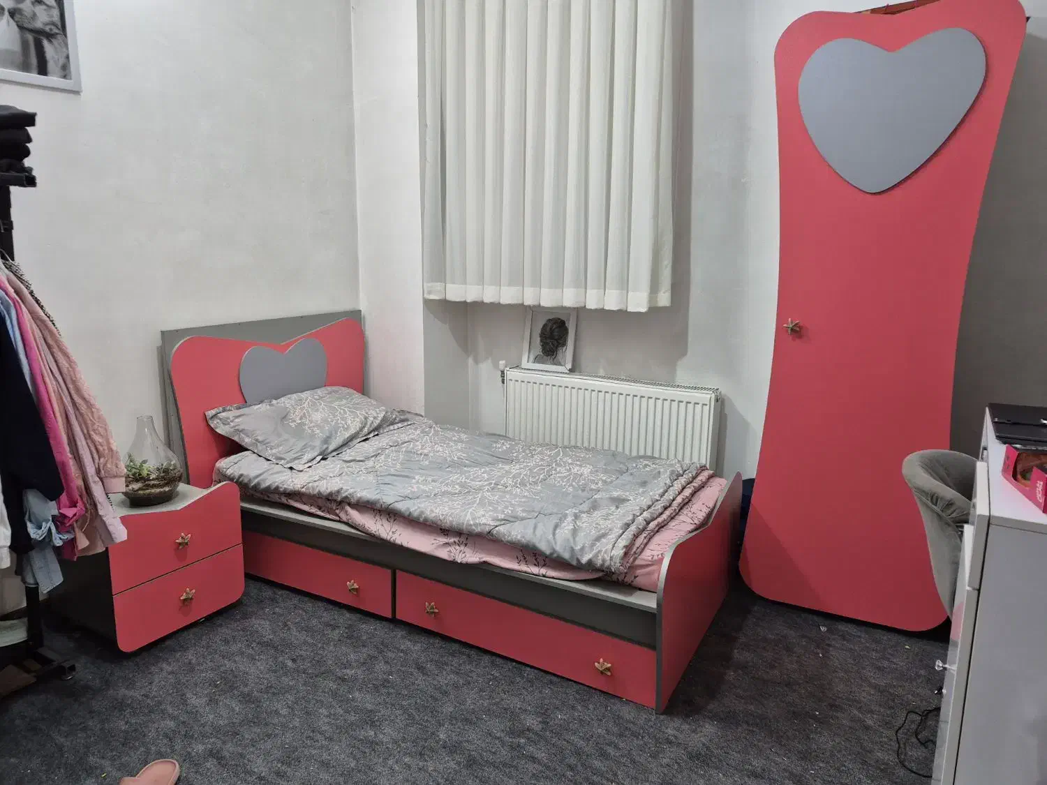 کمد و تخت|تخت و سرویس خواب|قم, زنبیل آباد|دیوار