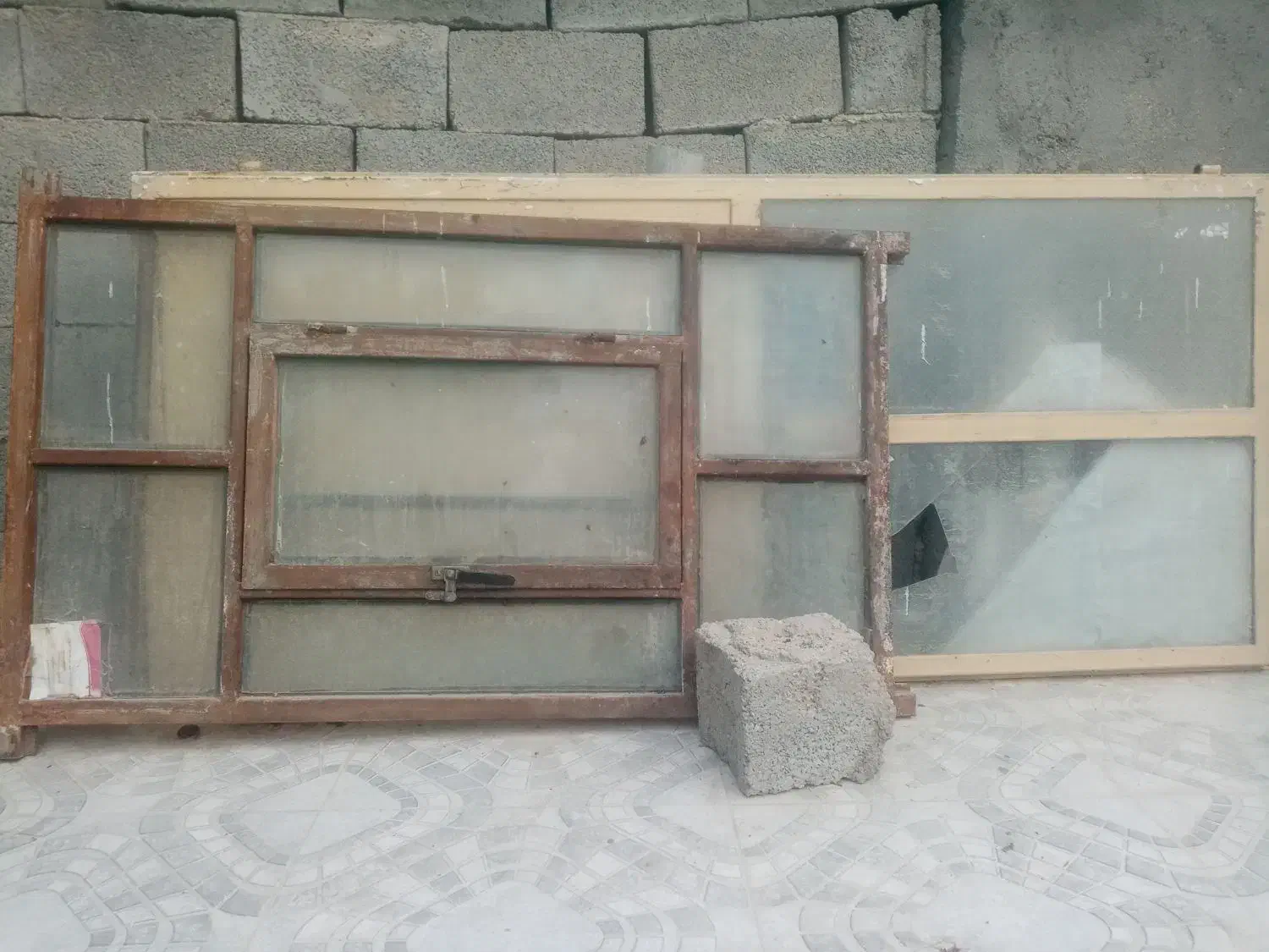 درب و پنجره|مصالح و تجهیزات ساختمان|برازجان, |دیوار