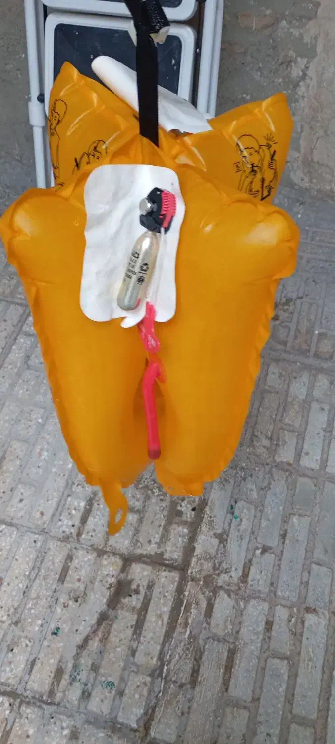 جلیقه نجات|غواصی و ورزش‌های آبی|کرمانشاه, |دیوار