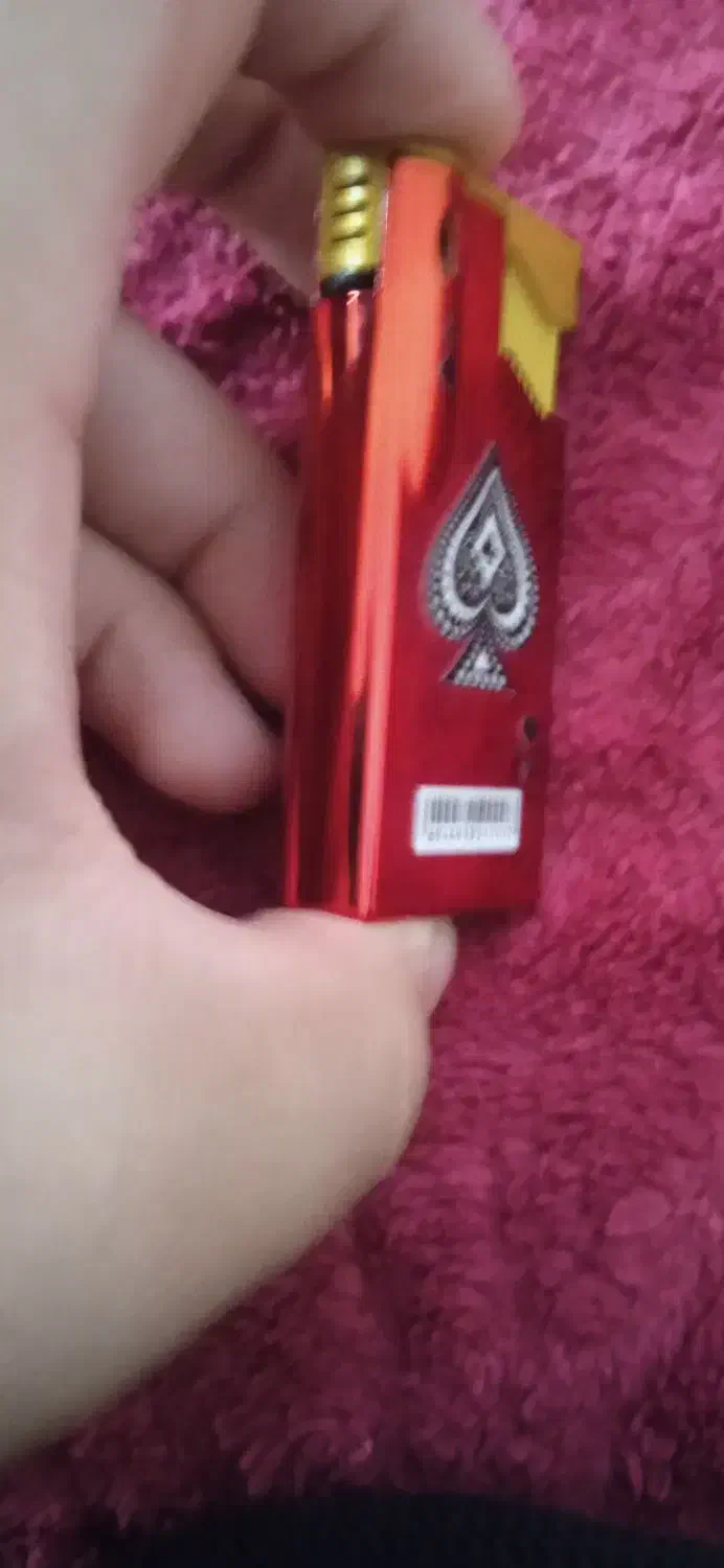 فندک اتمی قرمز کاملا نو. بدون خش و خرابی|زیورآلات و اکسسوری|صومعه‌سرا, |دیوار