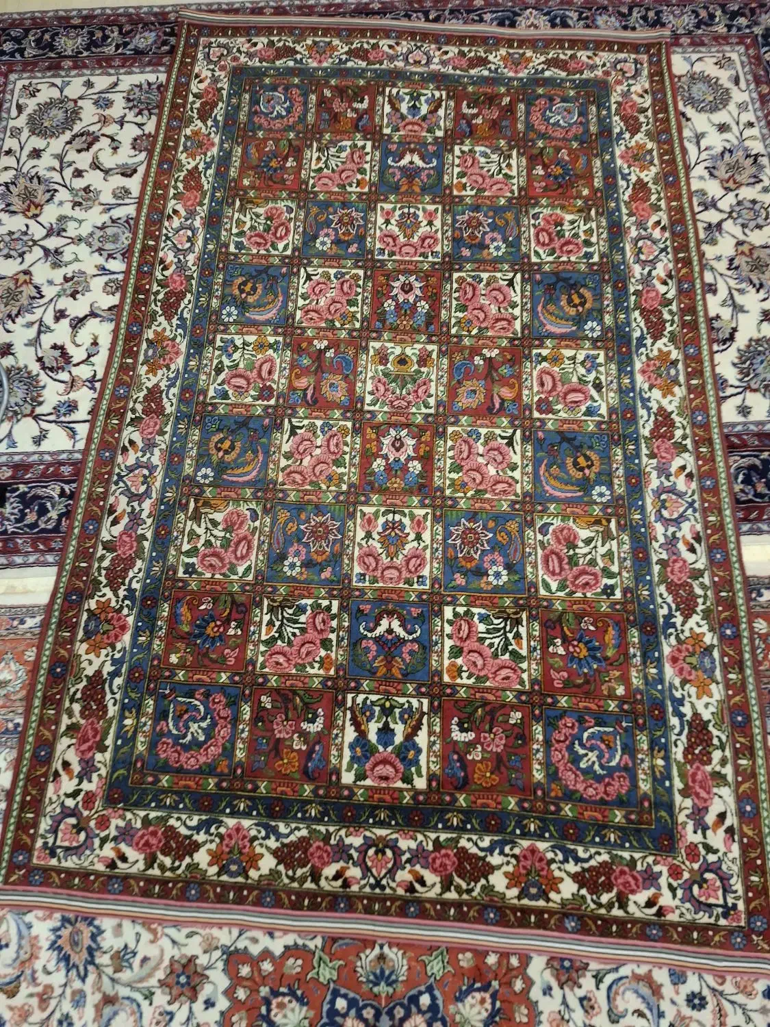 فرش خشتی بختیار اصل قدیمی|فرش|تهران, قیطریه|دیوار