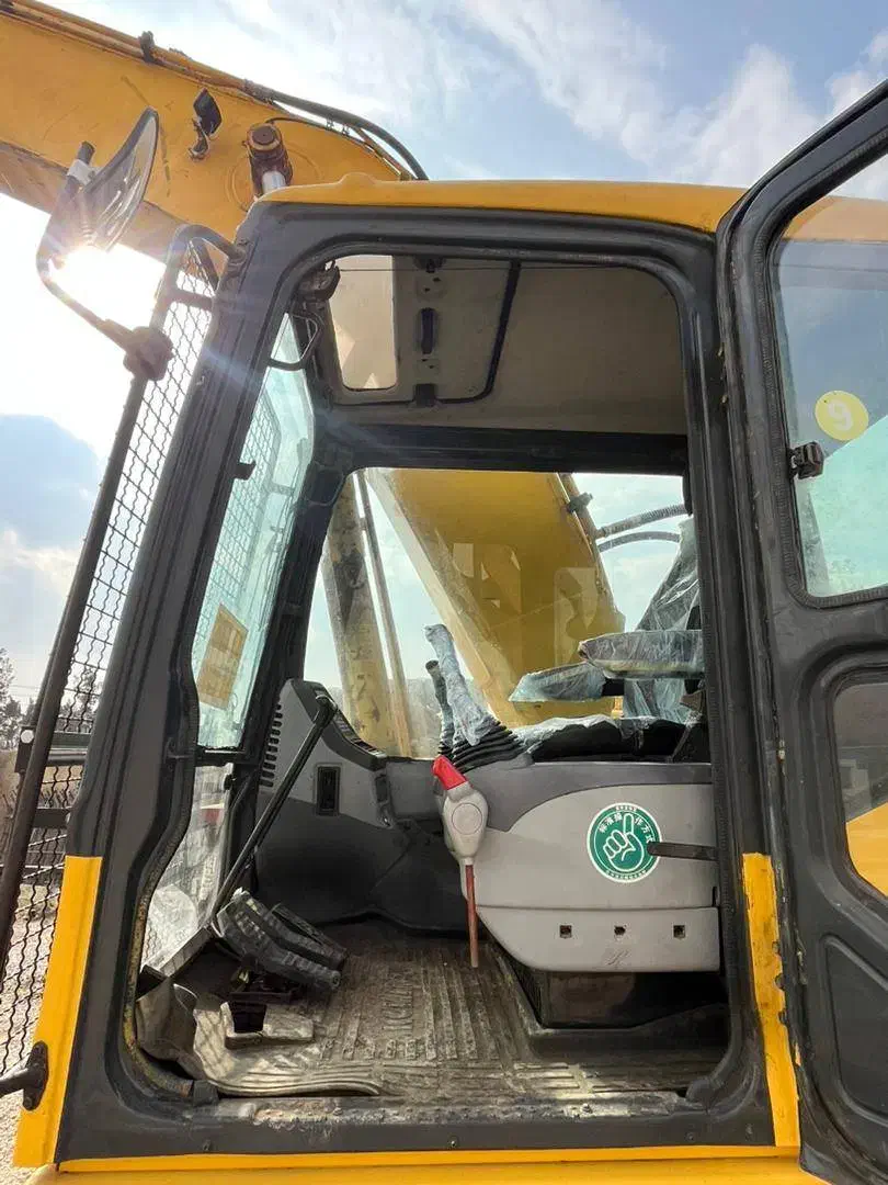 بیل میکانیکی کوماتسو|خودرو سنگین|اسلامشهر, بهرام آباد|دیوار