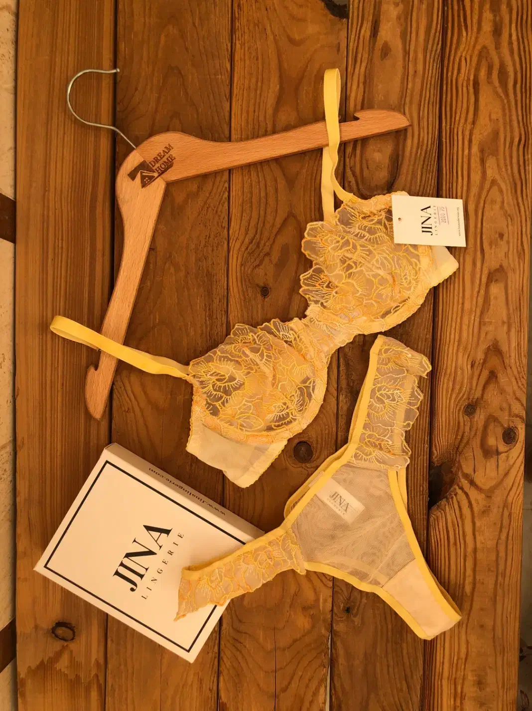 لباس زیر|لباس|پاکدشت, پاکدشت (مامازند)|دیوار