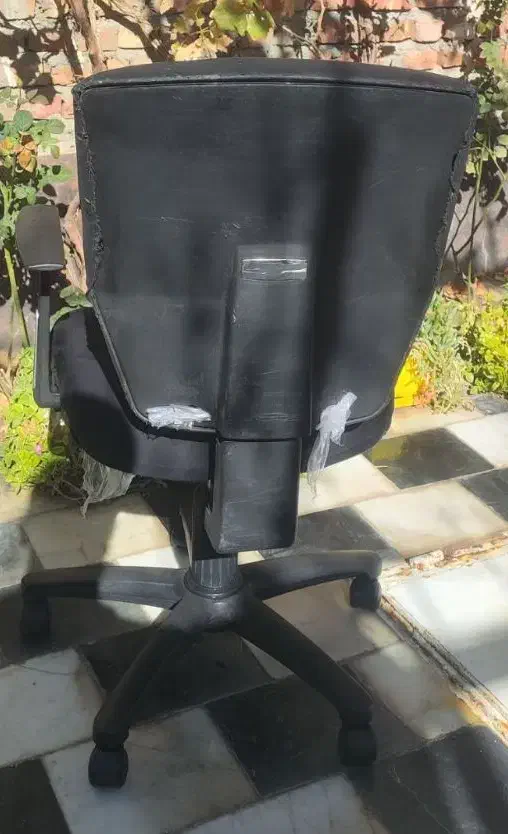 صندلی چرخ دار|صندلی و نیمکت|زاهدان, |دیوار