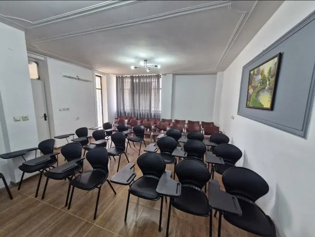 اجاره کلاس آموزش تمیز میدان آزادی|اجارهٔ کوتاه‌مدت دفتر کار و فضای آموزشی|کرمان, |دیوار