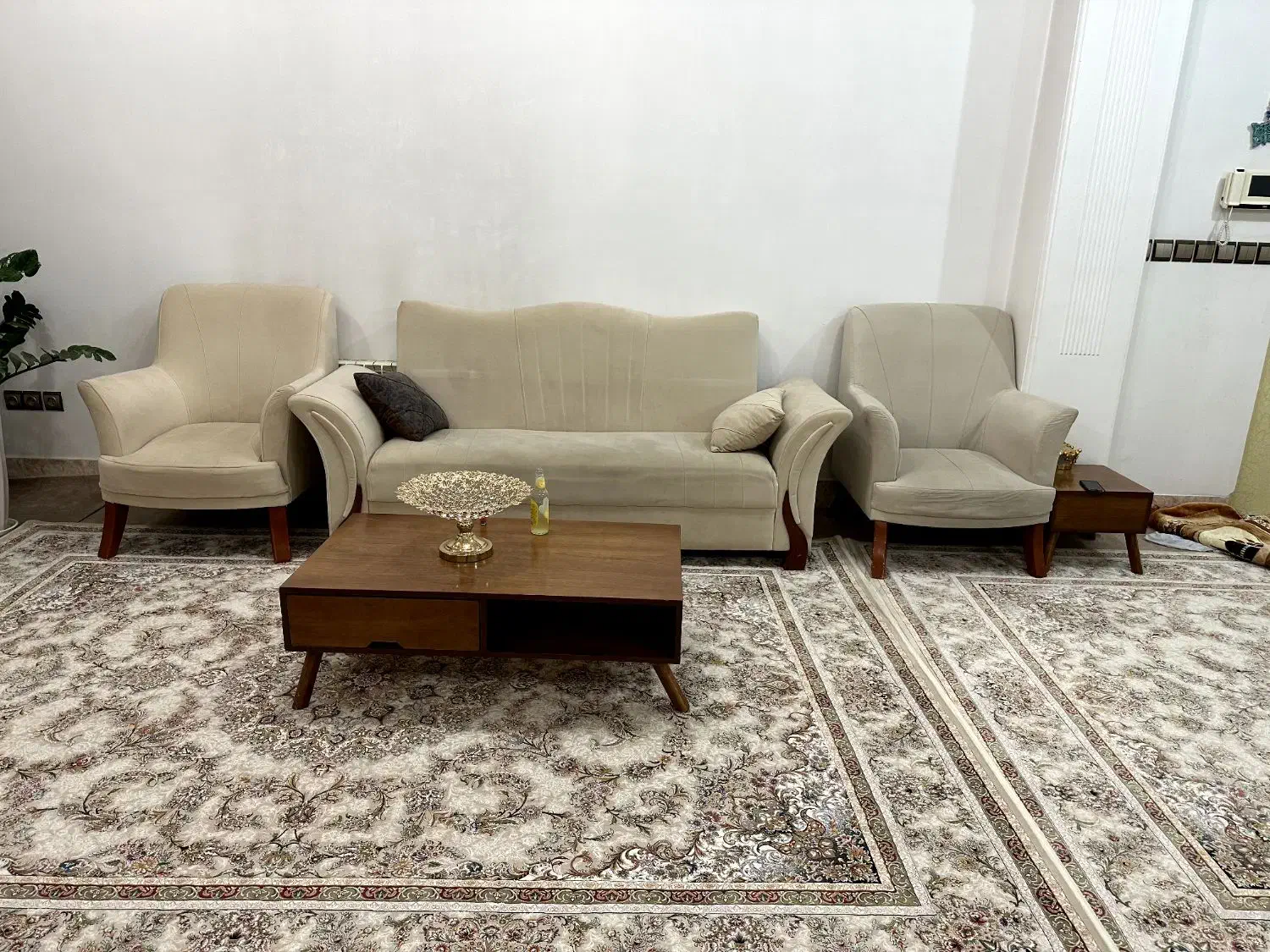 یک ست مبلمان ده نفره همراه با جلو مبلی|مبلمان خانگی و میز عسلی|پیرانشهر, |دیوار