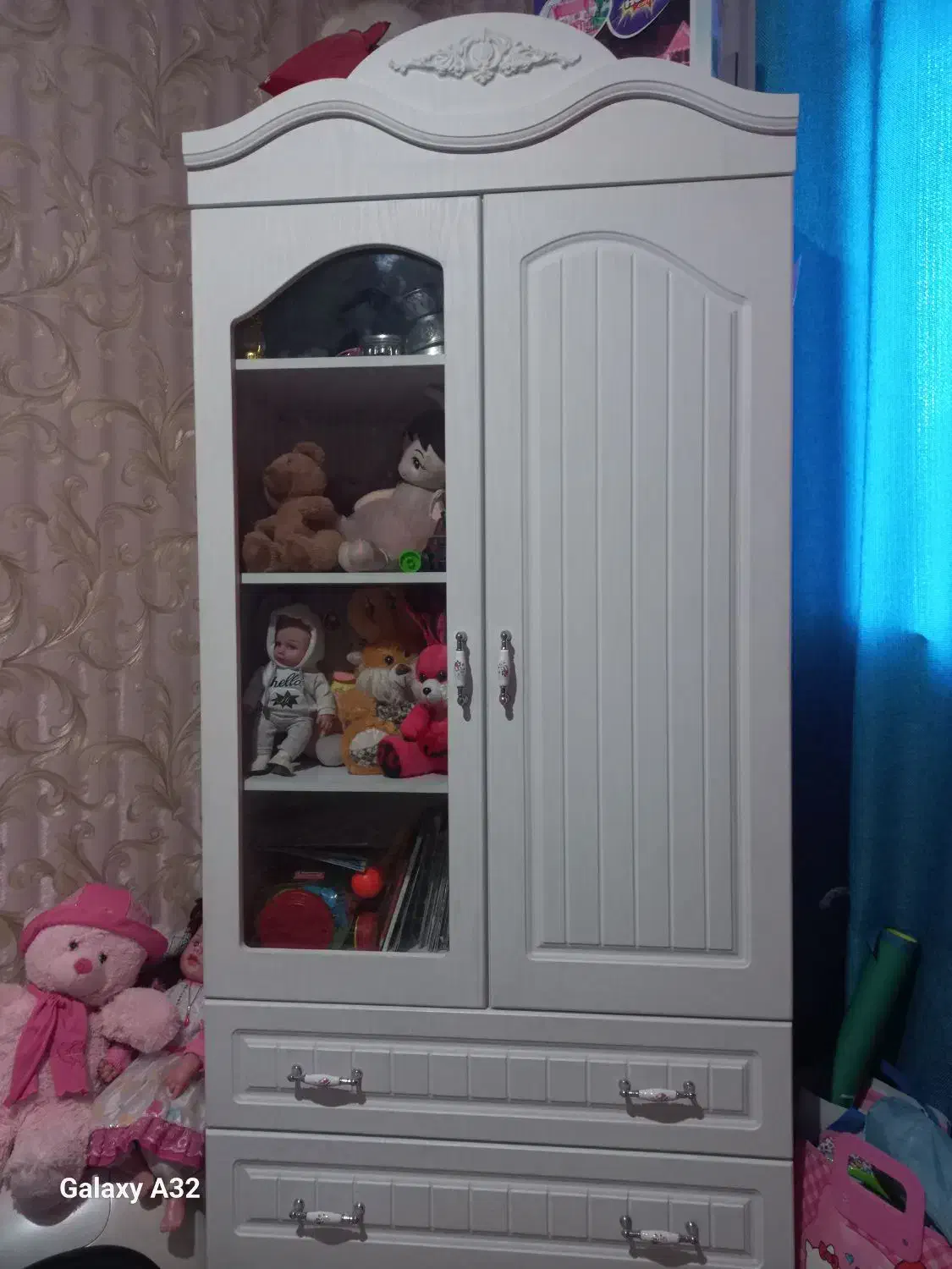 تخت وکمد نوجوان|تخت و سرویس خواب|سمنان, |دیوار