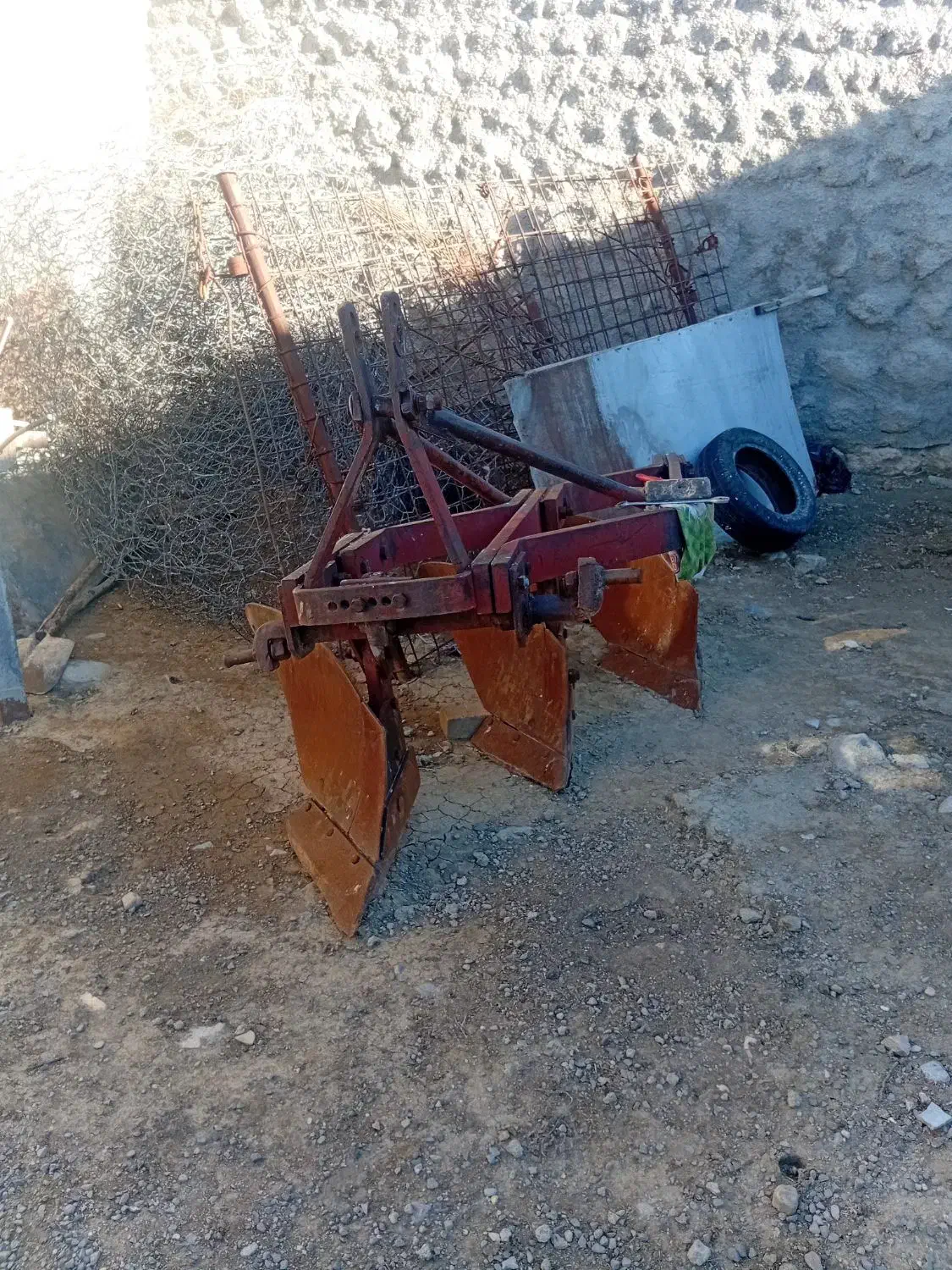 گاواهن|ماشین‌آلات صنعتی|شیروان (لرستان), |دیوار