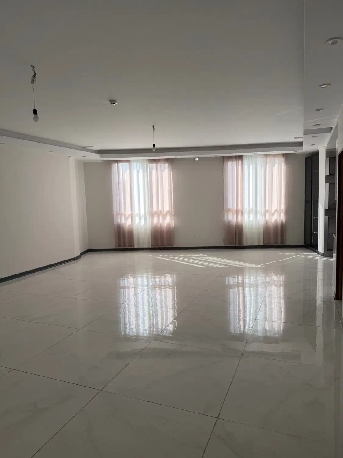 ۱۳۰ متر/سه خواب/کلیدنخورده/فول/کریمشاهیان|اجارهٔ آپارتمان|تهران, ائمه اطهار|دیوار