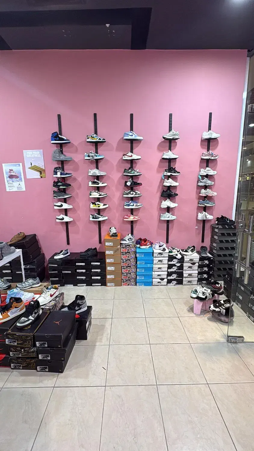 فروش کلی کتانی بعلت  جابجایی|کیف، کفش، کمربند|کیش, |دیوار