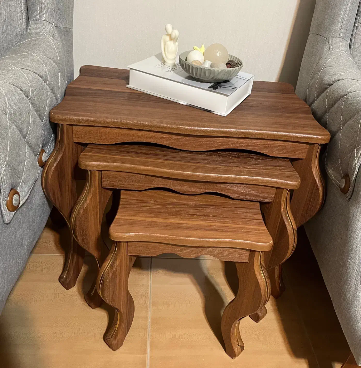 جلو مبلی و عسلی|مبلمان خانگی و میز عسلی|رشت, صفاری|دیوار