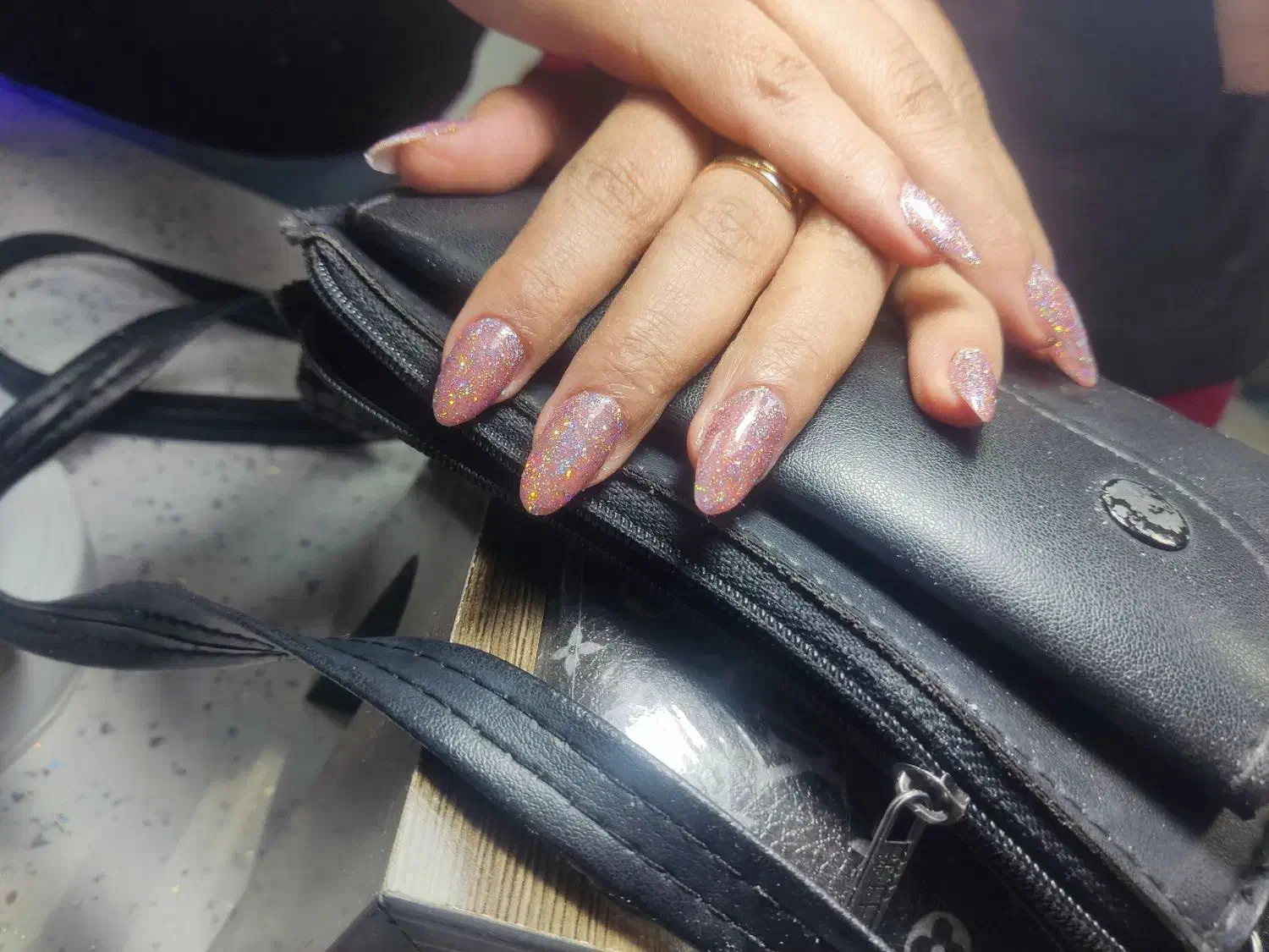 خدمات ناخون مانیکور و پدیکور در سالن زیبایی|خدمات آرایشگری و زیبایی|شیراز, هفت تنان|دیوار