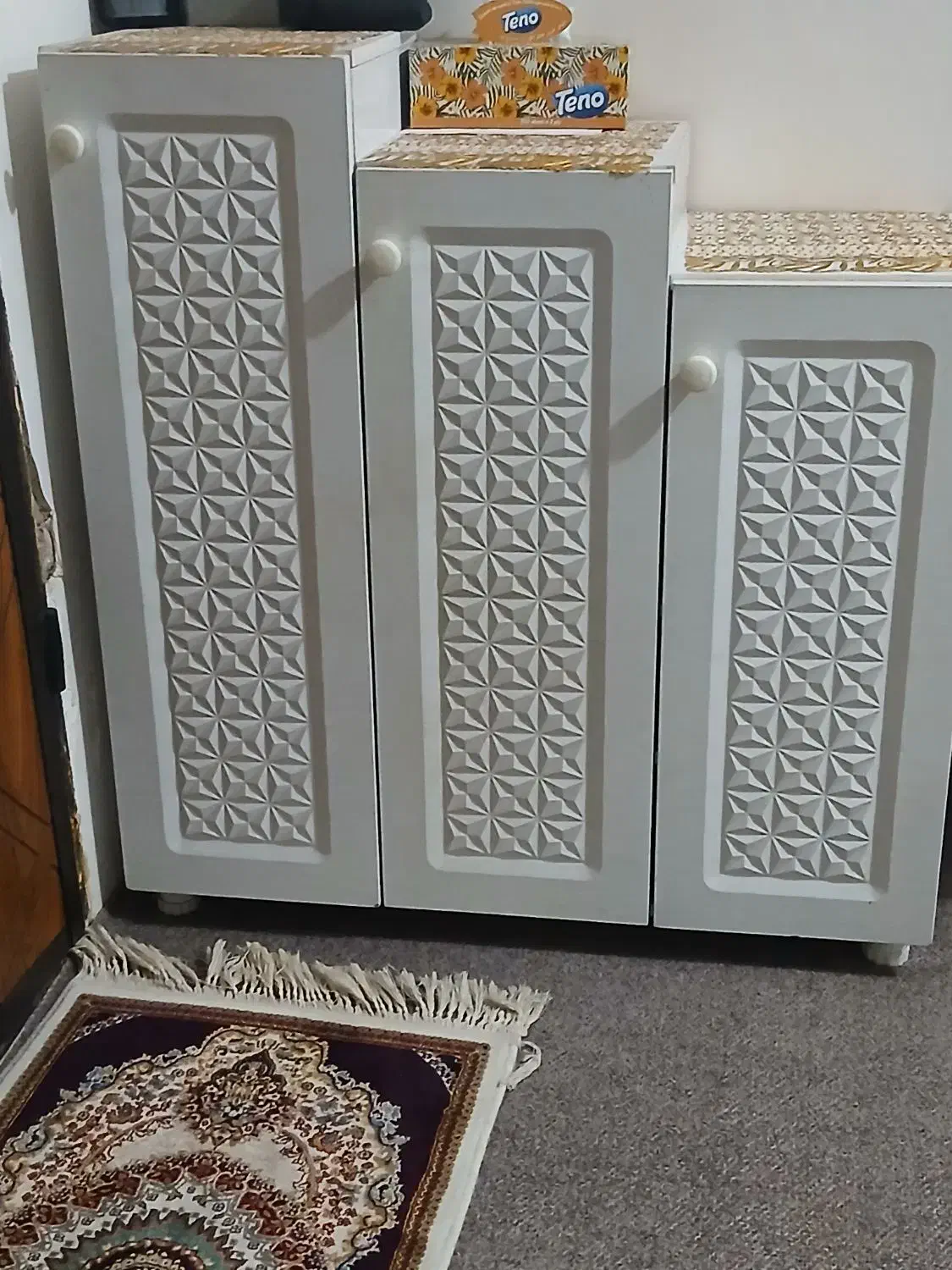 جاکفشی|مبلمان خانگی و میز عسلی|جلین, |دیوار