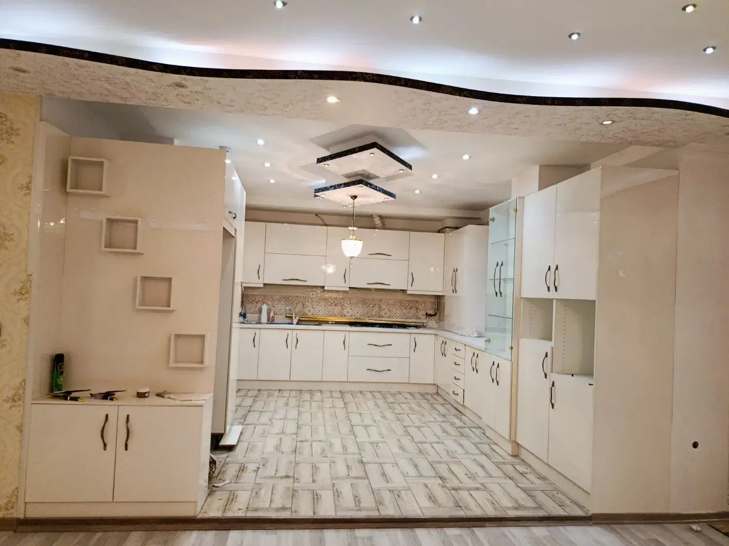 رهن کامل آپارتمان ۲۱۰متری،تک واحدی،شیخ تپه|اجارهٔ آپارتمان|ارومیه, |دیوار