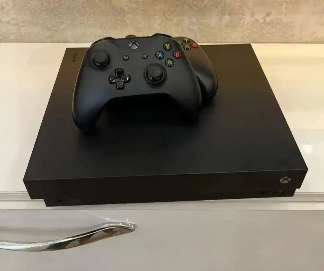 Xbox One X|کنسول، بازی ویدئویی و آنلاین|اصفهان, ارزنان|دیوار