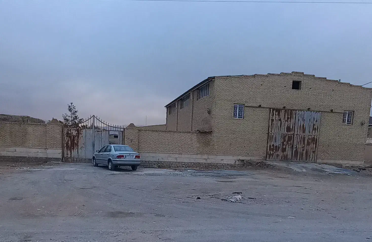 اجاره کارگاه ۱۸۰۰ متری تفت|اجارهٔ دفتر صنعتی، کشاورزی، تجاری|تفت, |دیوار