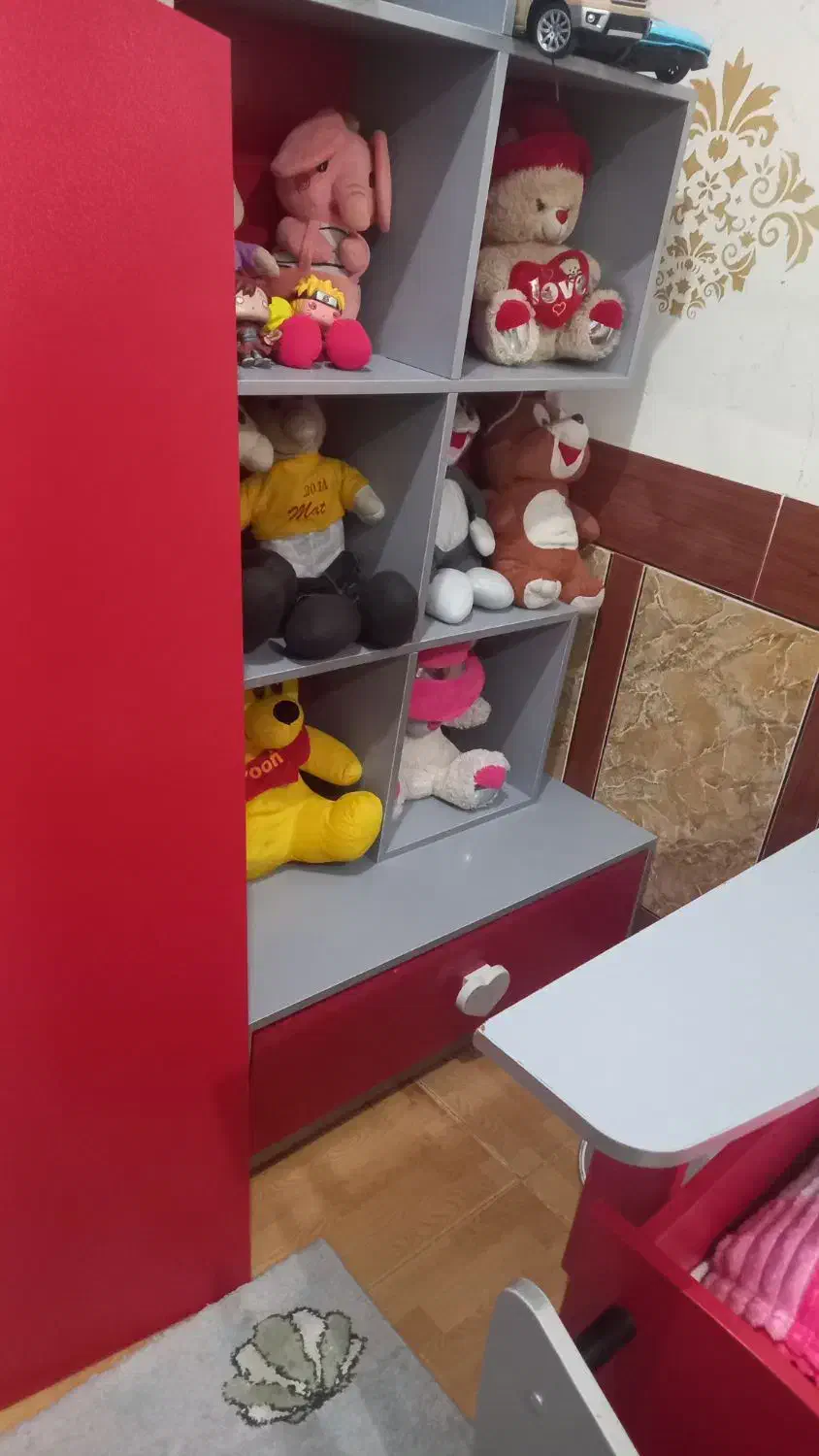 تخت و کمد کودک و نوجوان|تخت و صندلی بچه|اهواز, بیست متری شهرداری|دیوار