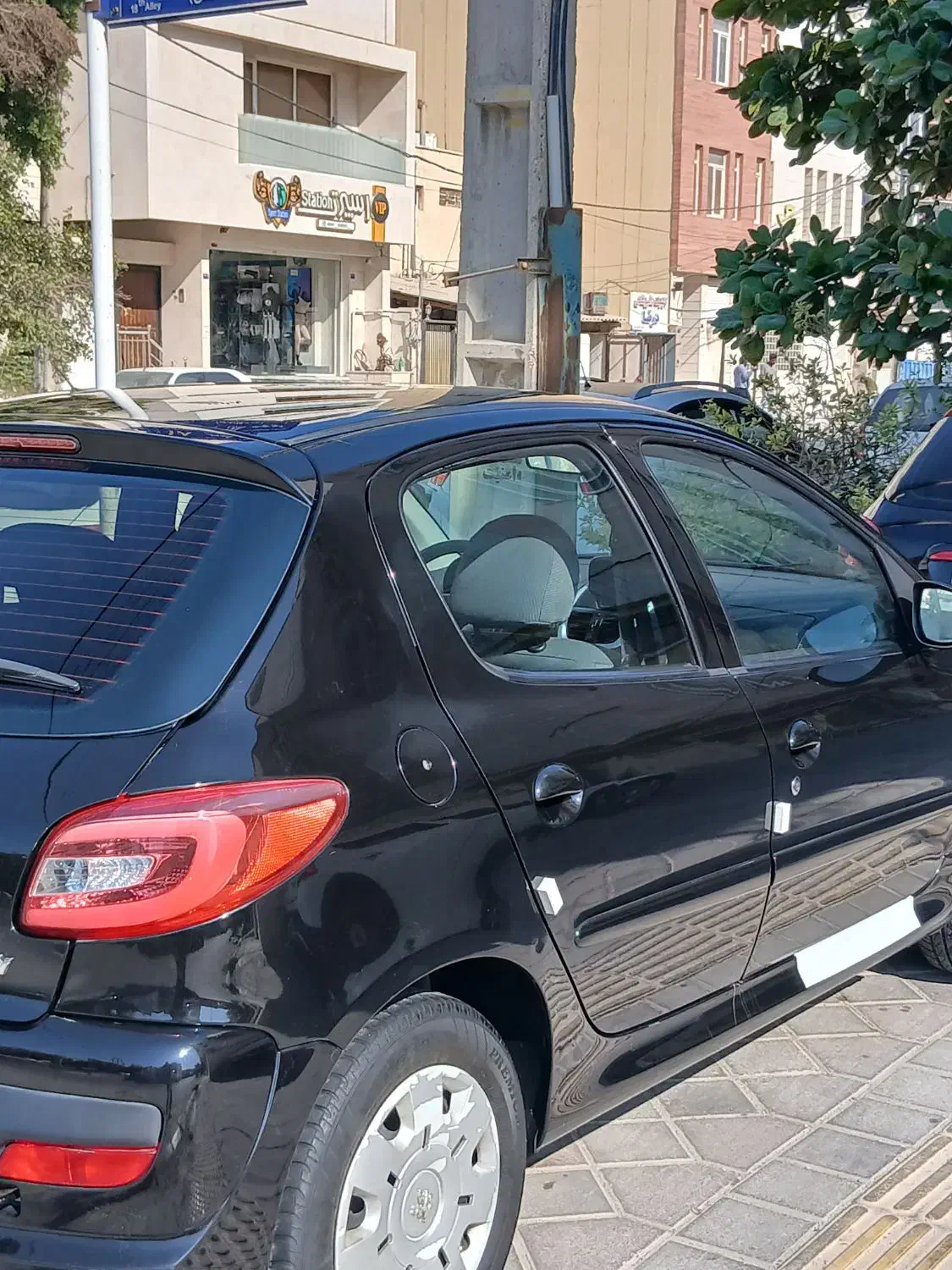 ۲۰۷ ۱۴۰۰|خودرو سواری و وانت|بوشهر, |دیوار