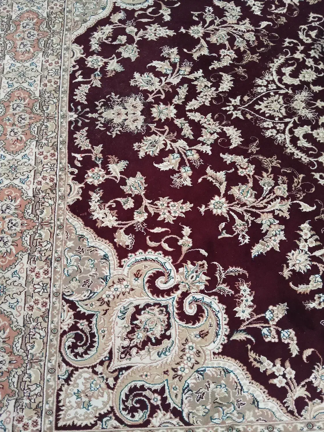 قالی|فرش|گلبهار, شهر جدید گلبهار|دیوار