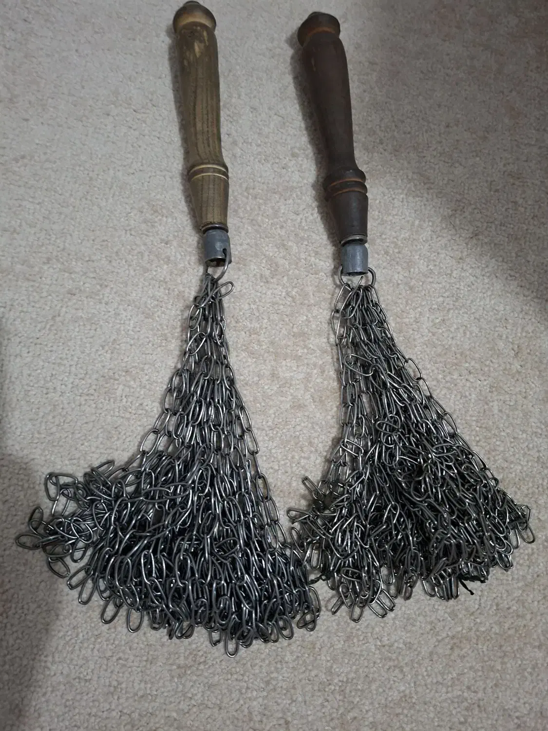 زنجیر|کلکسیون اشیاء عتیقه|هشتگرد, فاز ۷ مهستان|دیوار