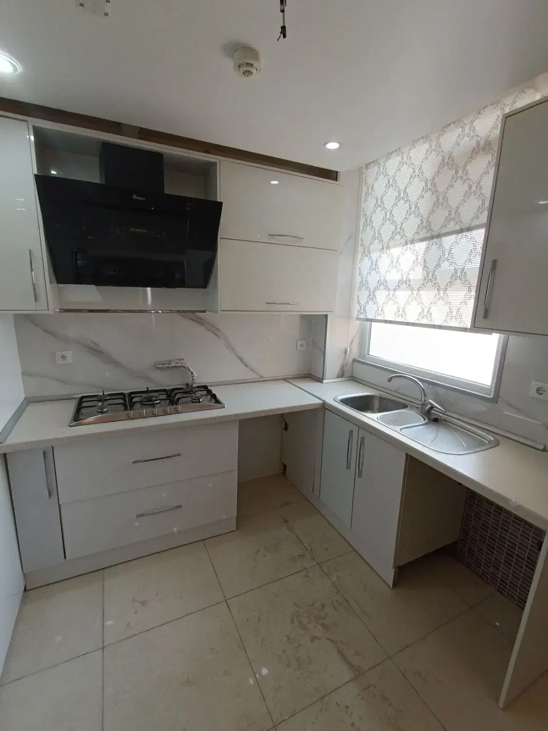 آپارتمان متراژهای  ۷۵ و ۱۰۰ و ۱۱۵ متر