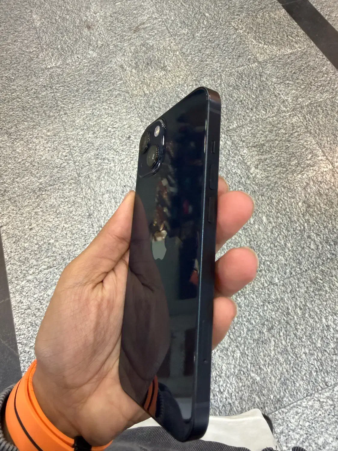 ایفن ۱۳ نرمال ۱۲۸ مشکی|موبایل|قم, کیوانفر|دیوار