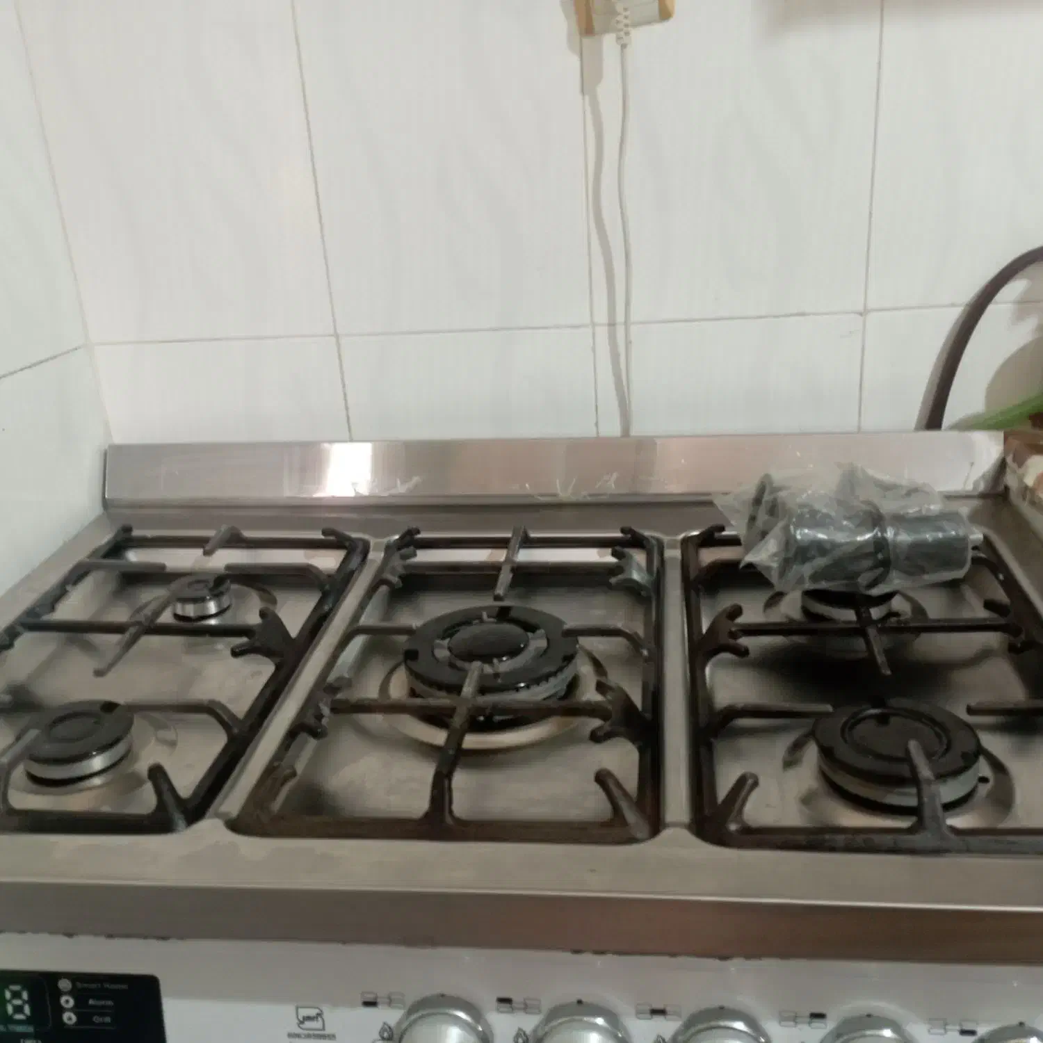 اجاق گاز با جاسیب زمینی پیاز جا قابلمه|اجاق گاز و لوازم برقی پخت‌وپز|گناباد, |دیوار