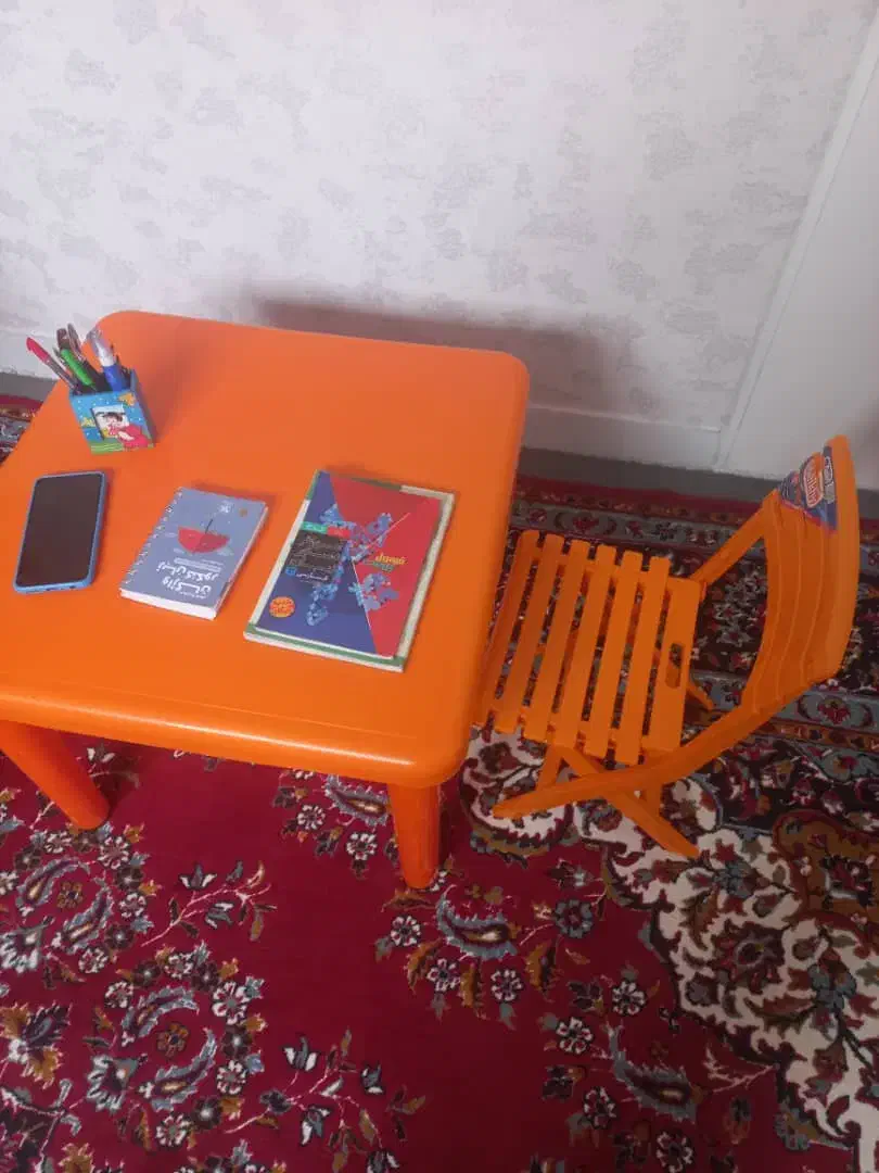 میز و صندلی نو|اسباب و اثاث بچه|مشگین شهر, |دیوار