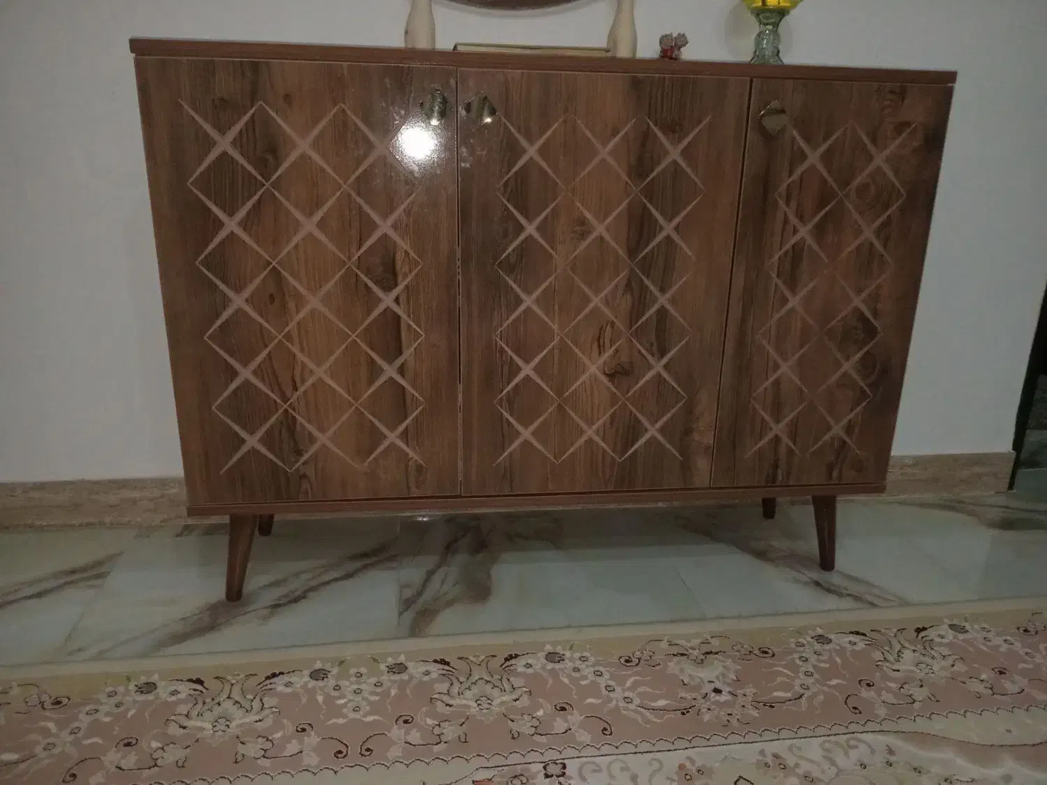 کنسول چوبی زیبا .|جاکفشی، کمد، دراور|رشت, حمیدیان|دیوار
