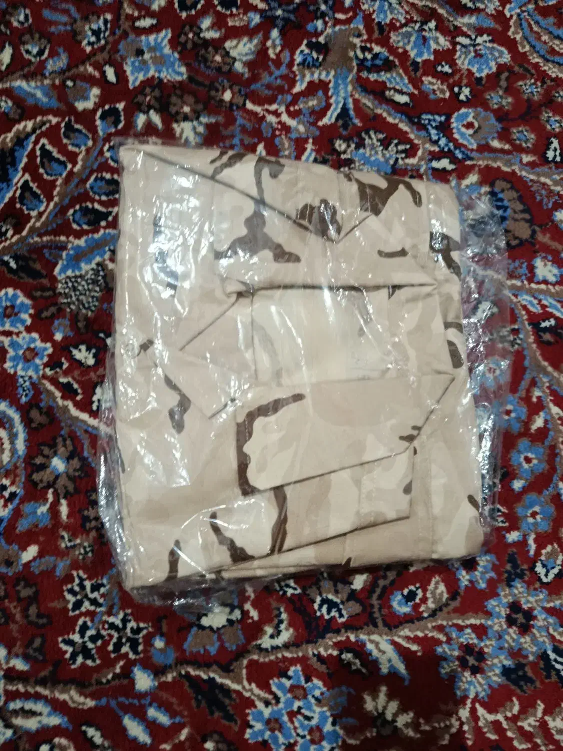 لباس|لباس|خاش, |دیوار