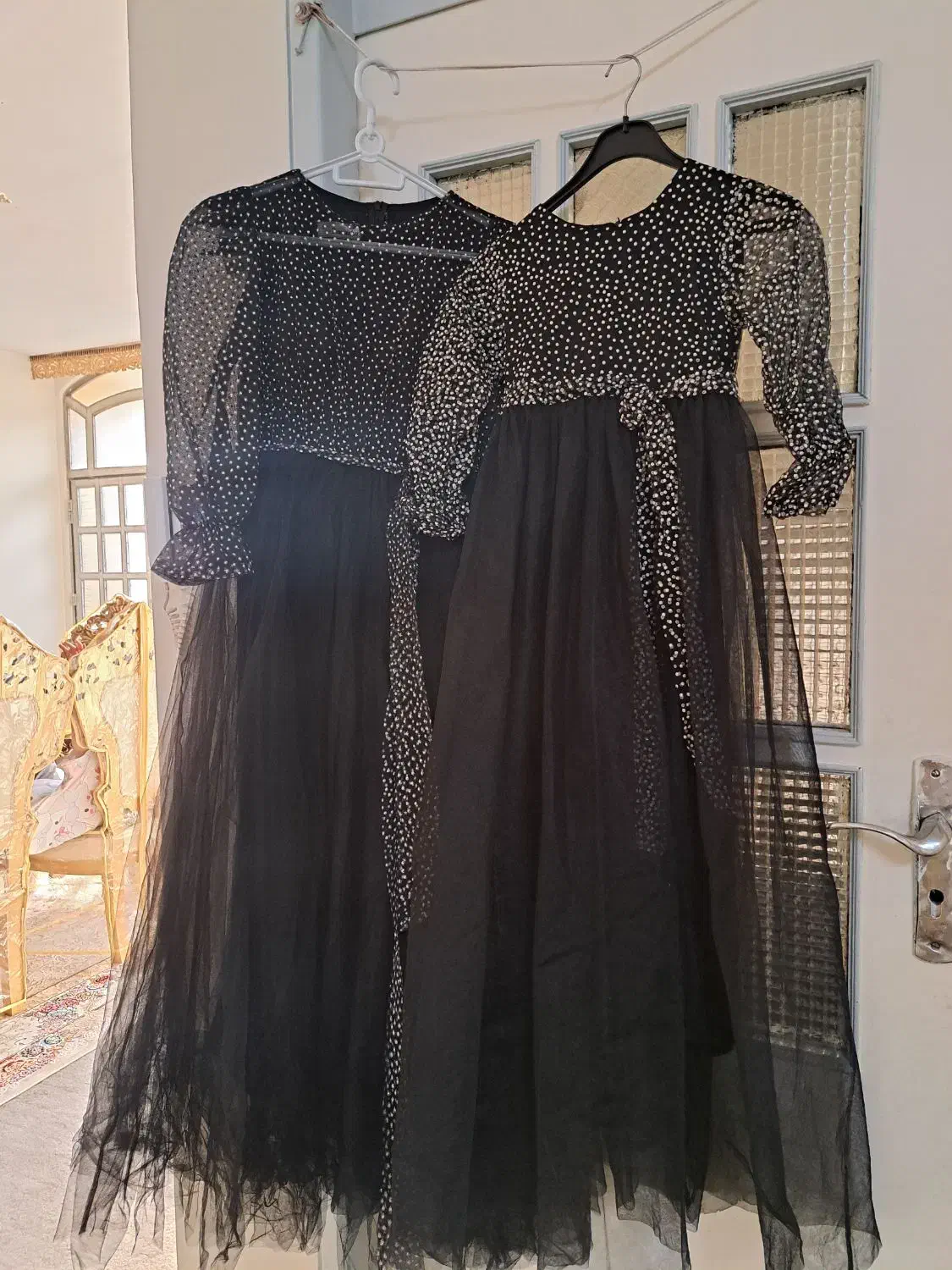 لباس مجلسی|لباس|قم, نیروگاه|دیوار