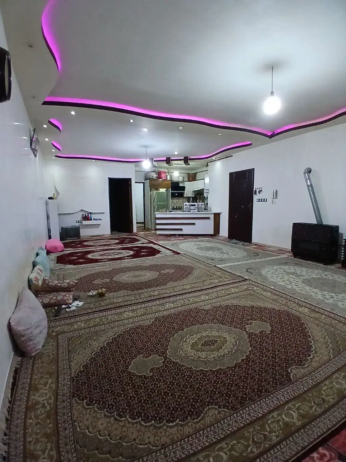 آپارتمان طبقه اول ۱۳۰متری/پارکینگ اختصاصی/تک واحده|فروش آپارتمان|رشت, پاره بیجار|دیوار