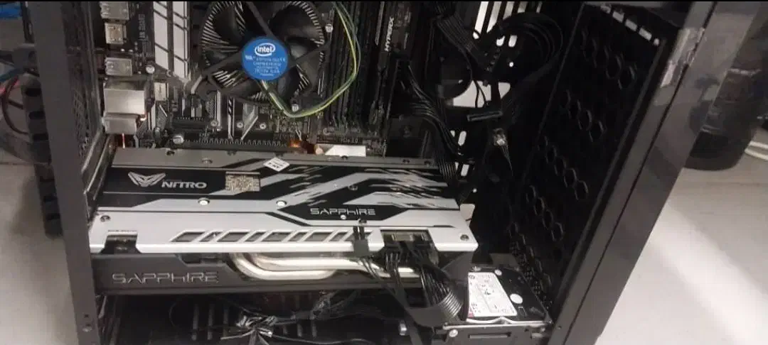 کیس گیمینگ|رایانه رومیزی|تهران, خاک سفید|دیوار