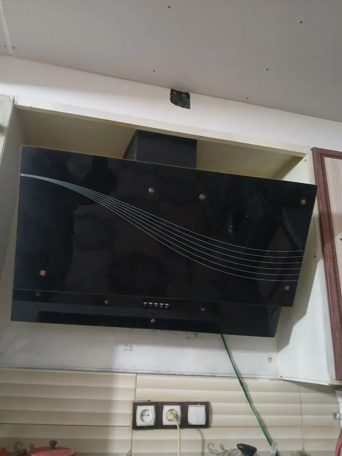 هود|هود|زابل, |دیوار