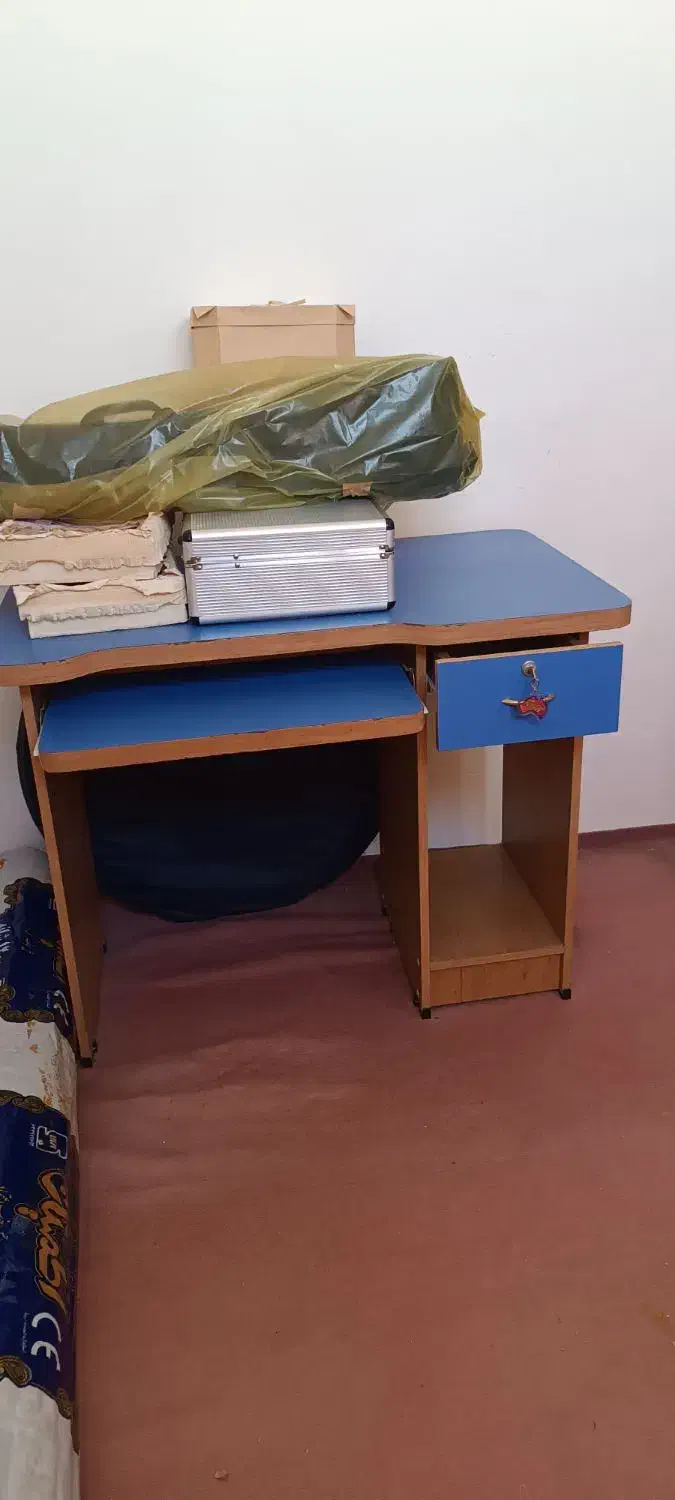 میز کامپیوتر|میز تحریر و کامپیوتر|محمدیه-قزوین, |دیوار