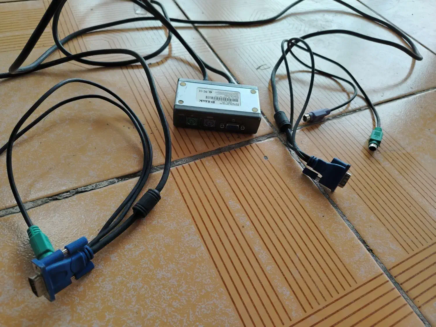 کی سوئیچ|قطعات و لوازم جانبی رایانه|نجفآباد, یزدانشهر|دیوار