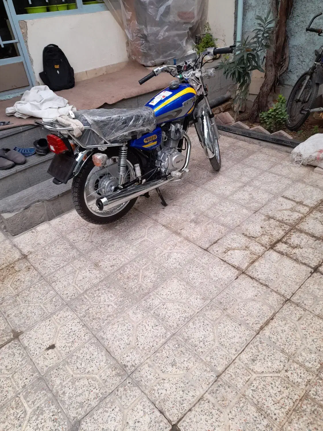 پیشرو مدل ۴۰۱|موتورسیکلت|خمینیشهر, |دیوار